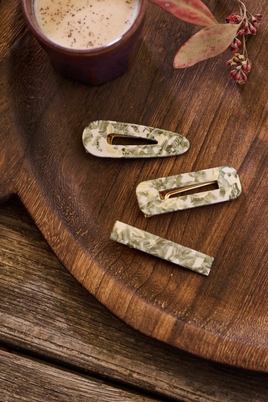Hairclips